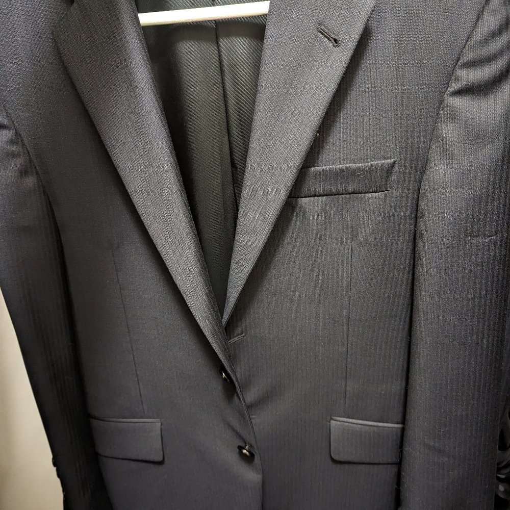 Burberry men's black blazer 38S